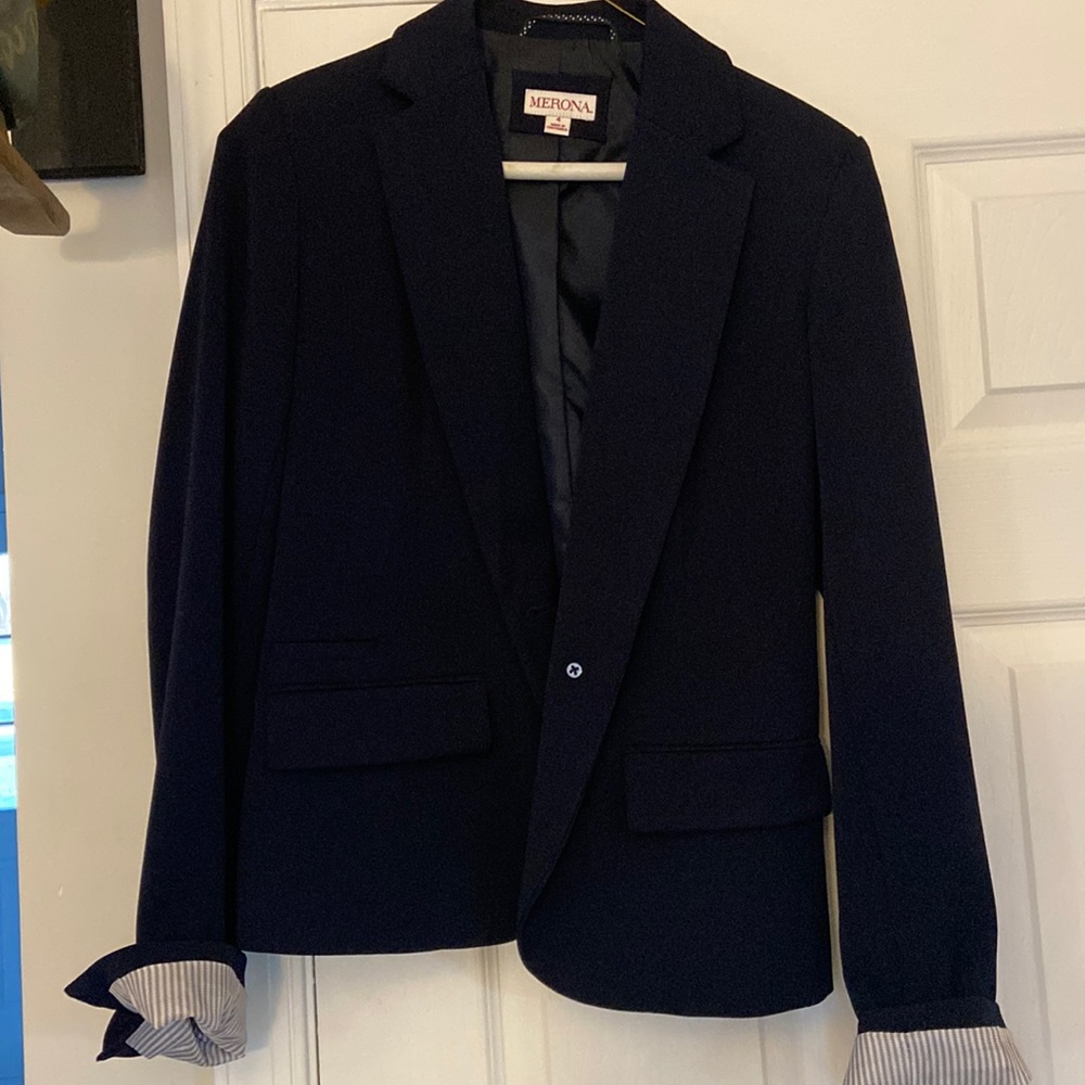 Merona Navy blue size 4 blazer
